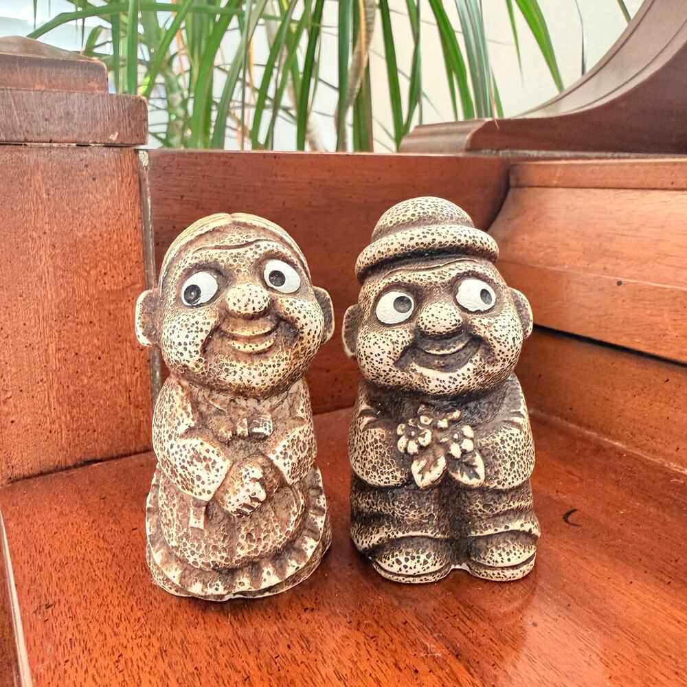 Retro Style Elderly Couple Figurines Set of 2 Brown Cream 3 Inch